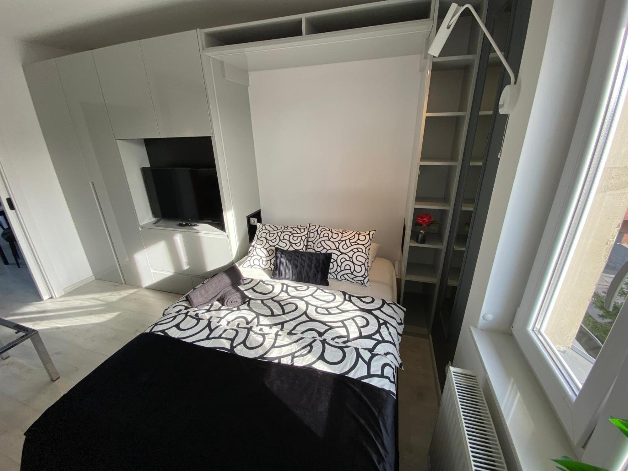 Lovers' Loft Apartment In Krakow - Orawska 7 Exteriör bild